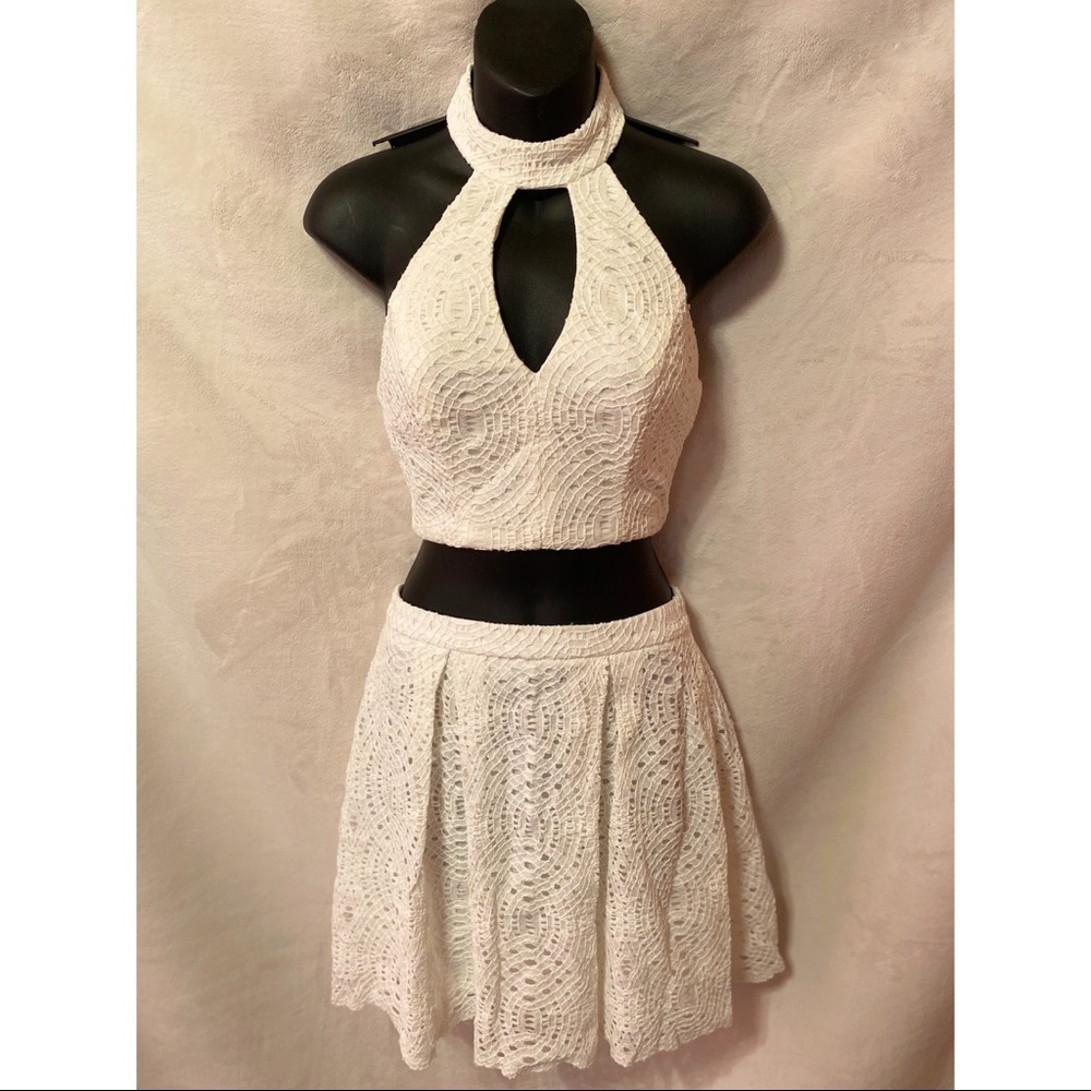 Two piece skirt set